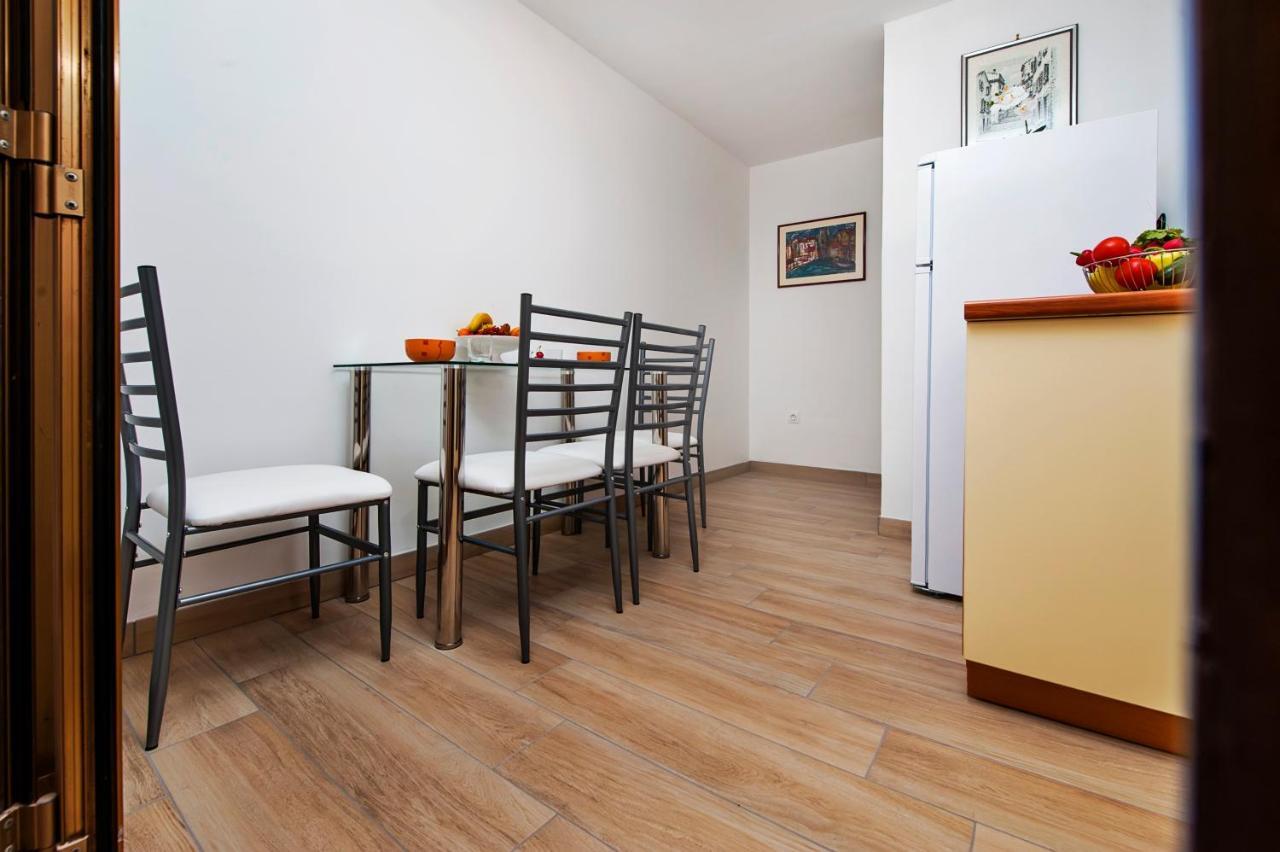 Apartmani&Soba Mimi Rovinj Buitenkant foto